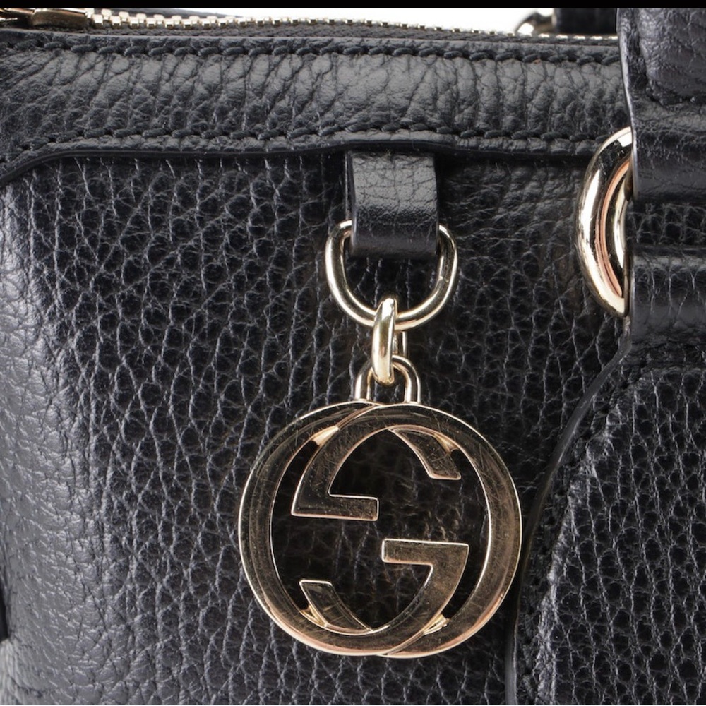 GUCCI Small Zip Tote Bag in Black Grained Leather with Shoulder Strap - Picture 8 of 13